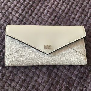 Michael Kors money pieces wallet